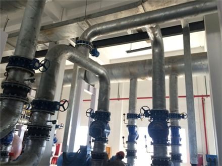 汽车工厂安装法兰橡胶接头出现的问题报告